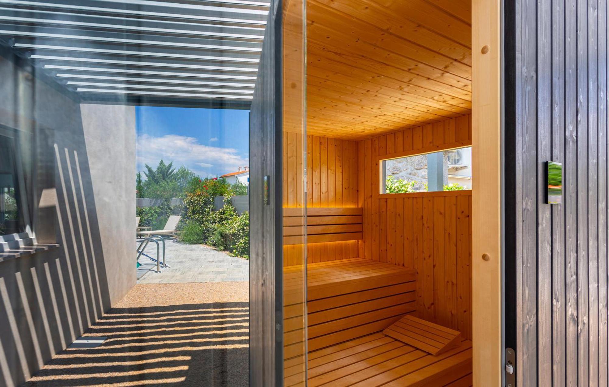 Amazing Home In Sveti Ivan Dobrinjski With Sauna Exterior foto